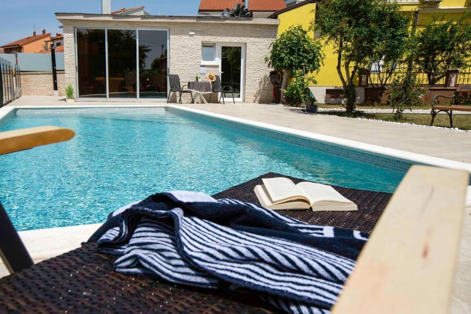 Apartment Fuer 3 Personen Ca 30 Qm In Pula, Istrien Istrische Riviera